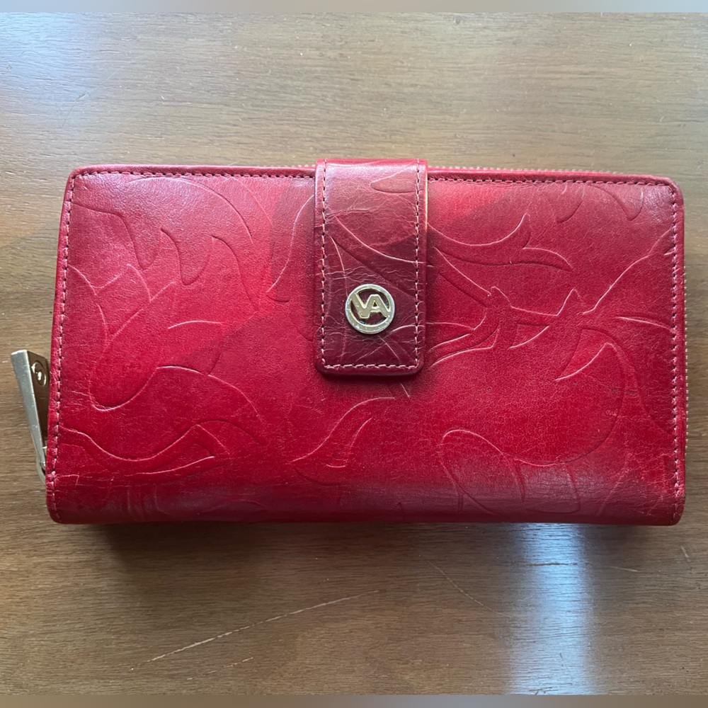 Valentina embossed genuine leather wallet made in Italy